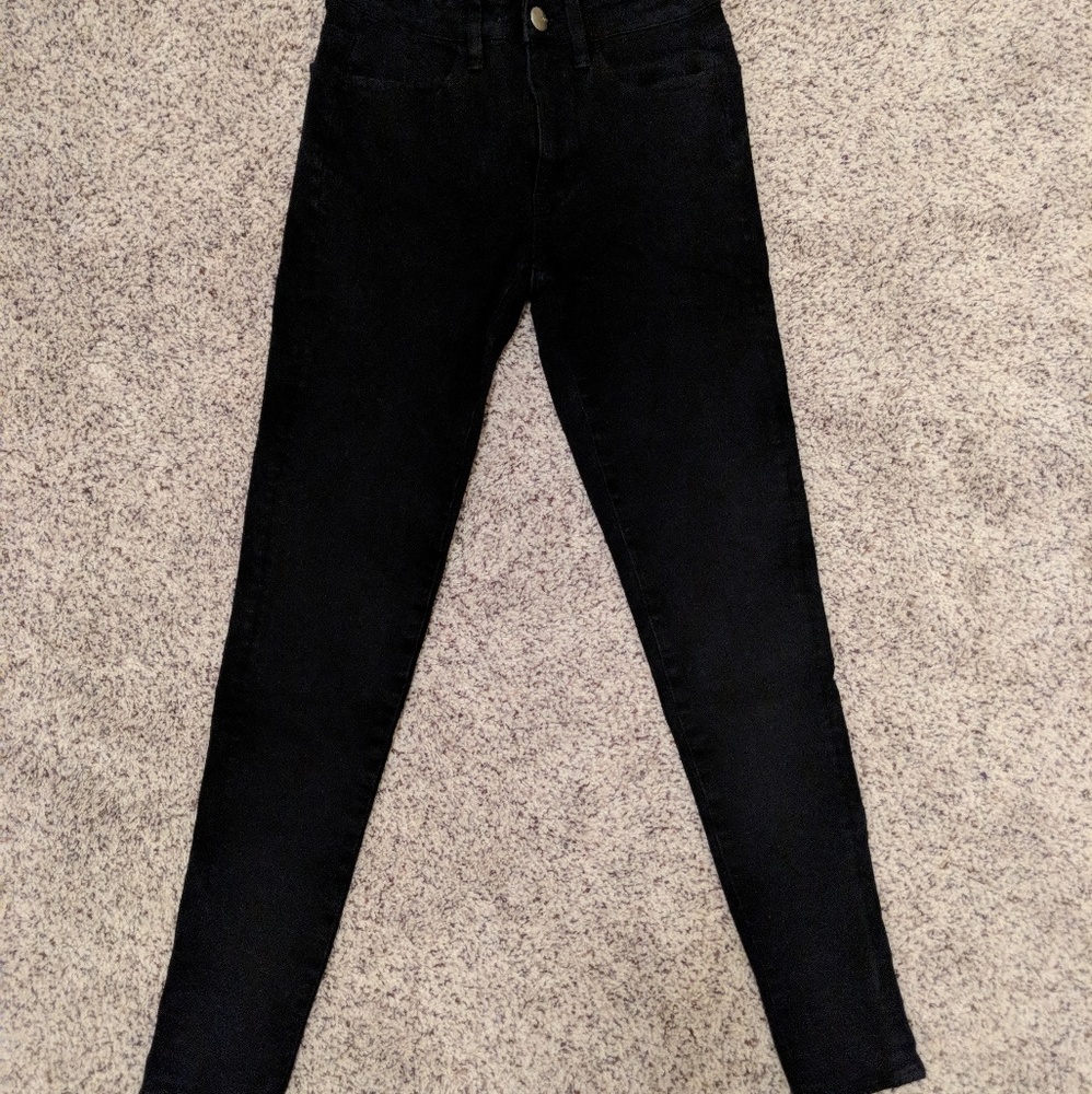 Black skinny jeans